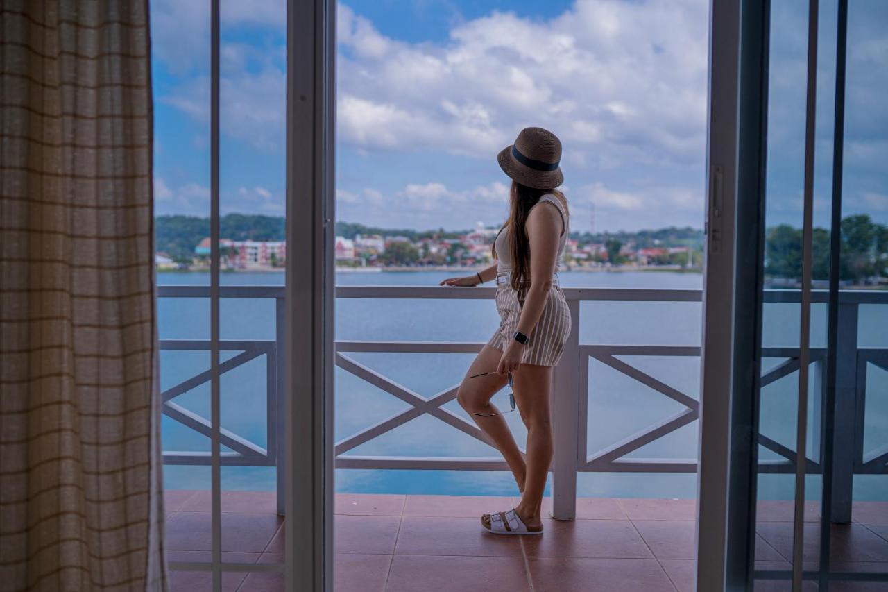 Hotel Casona Del Lago Flores Zewnętrze zdjęcie