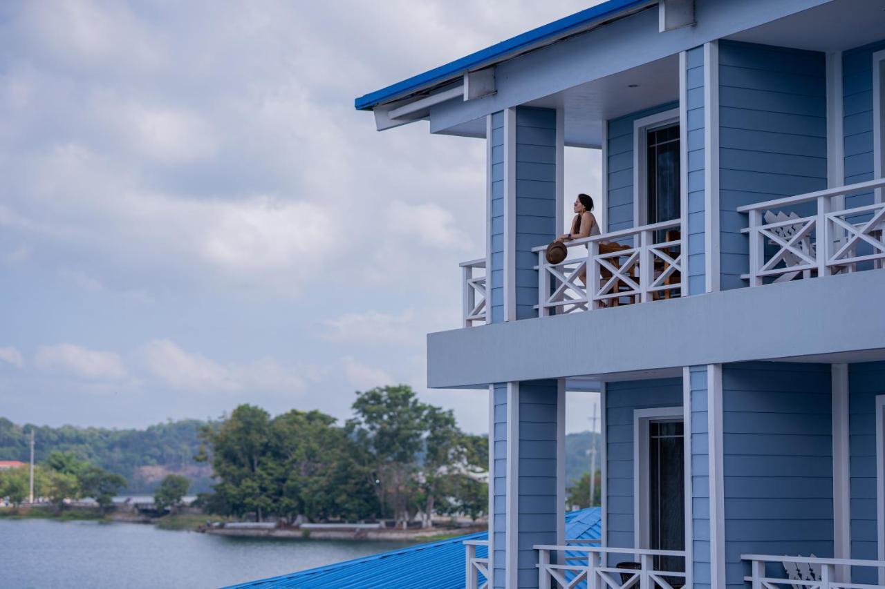 Hotel Casona Del Lago Flores Zewnętrze zdjęcie