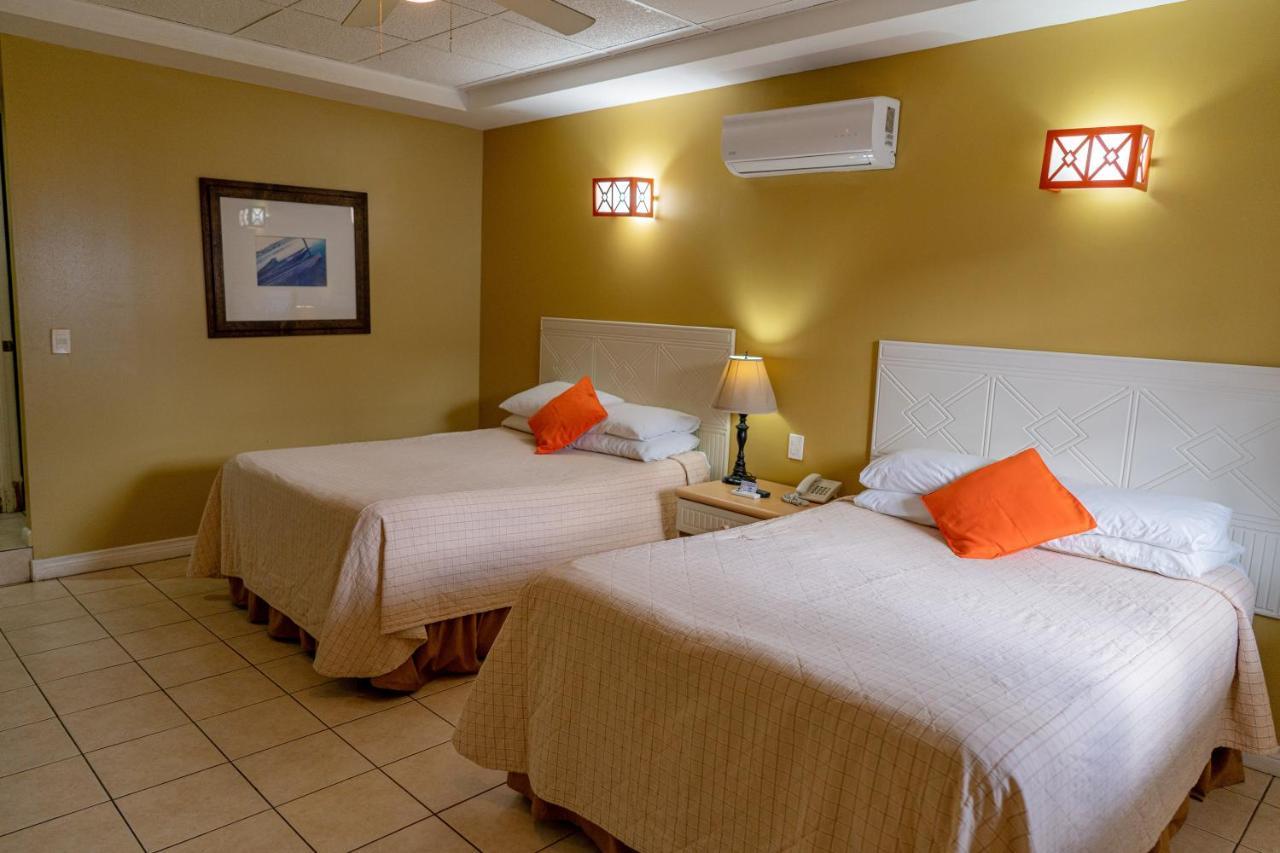 Hotel Casona Del Lago Flores Zewnętrze zdjęcie