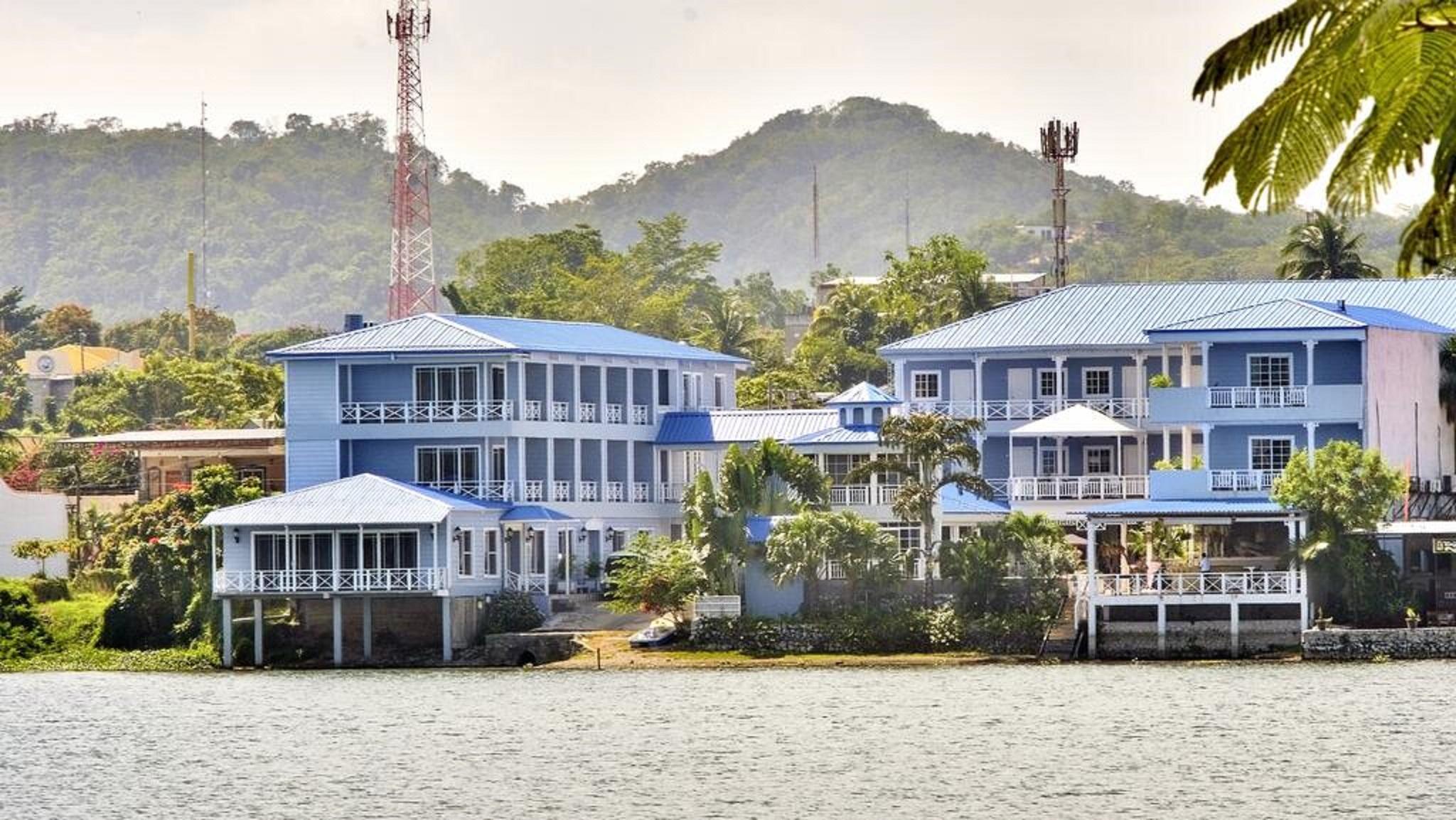 Hotel Casona Del Lago Flores Zewnętrze zdjęcie