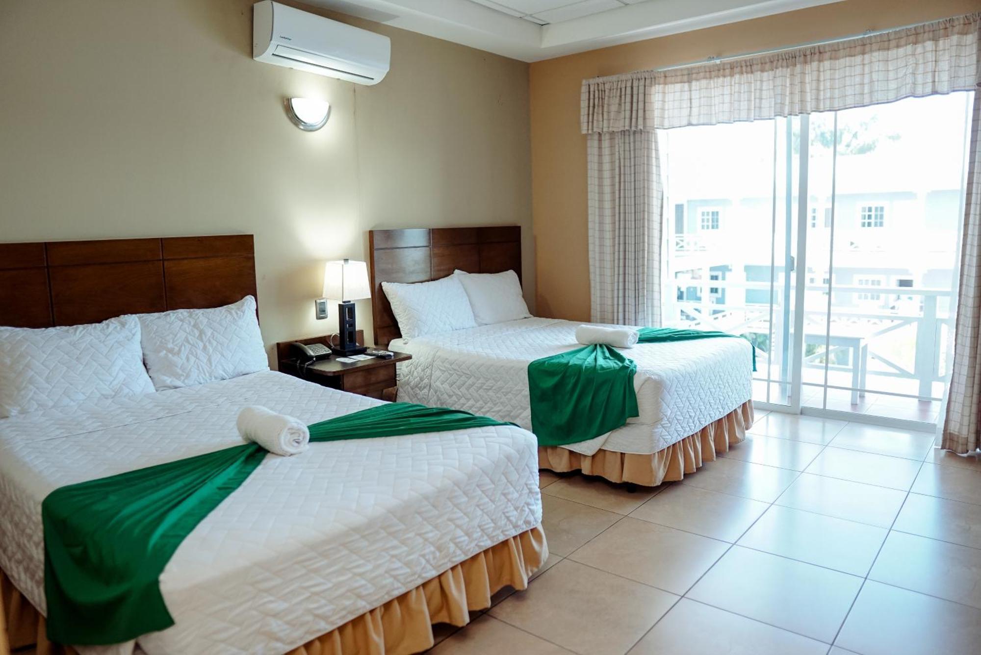 Hotel Casona Del Lago Flores Zewnętrze zdjęcie